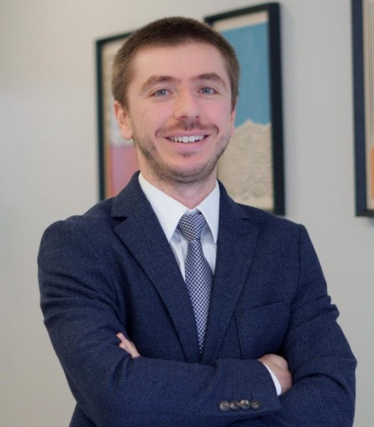 Doç. Dr. Fahri Çelebi